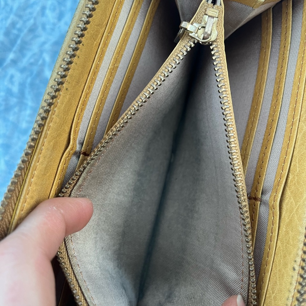 Burberry wallet - Picture 8 of 8